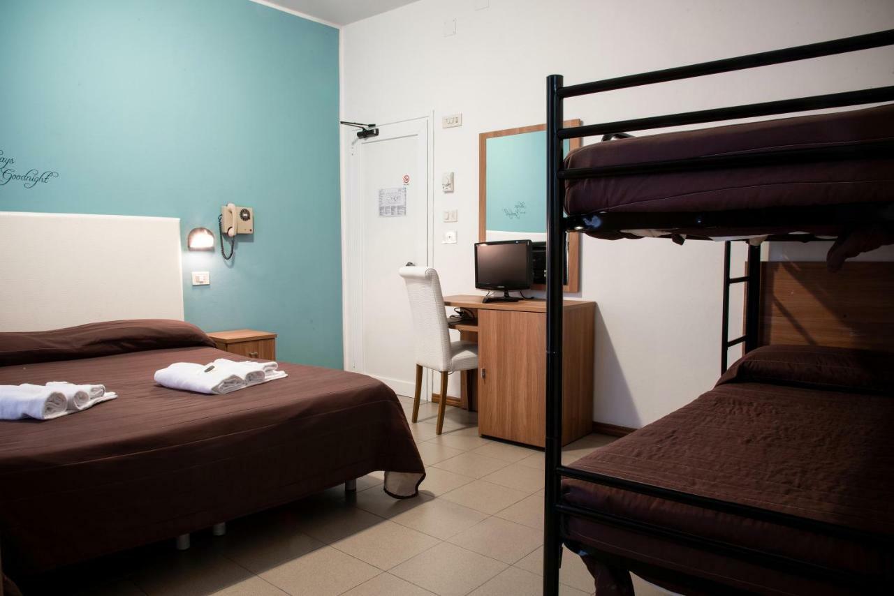 Hotel Vela D'Oro Riccione Eksteriør billede