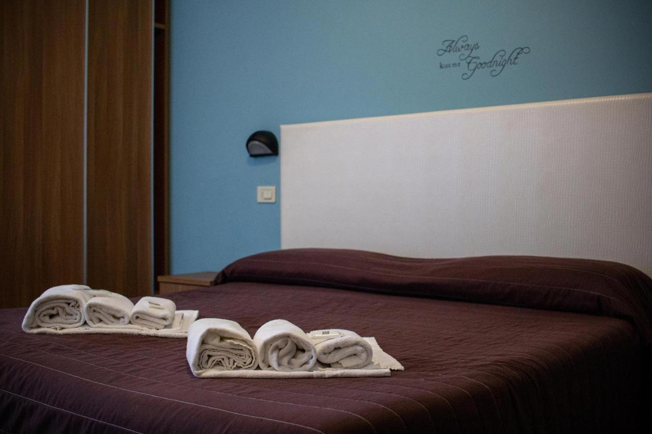 Hotel Vela D'Oro Riccione Eksteriør billede