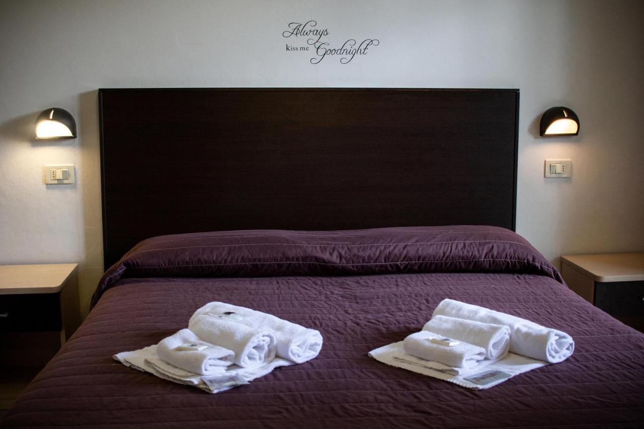 Hotel Vela D'Oro Riccione Eksteriør billede